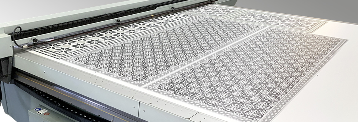 Contento Digitaldrucklösungen: Druck auf flache Materialien